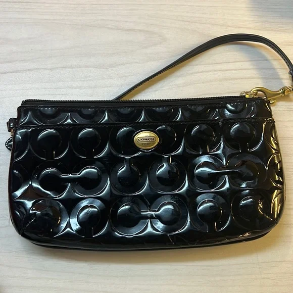 Coach Bags Coach Black Patent Leather Wristlet Gently Used Great Condition Clean And Nice Poshmark